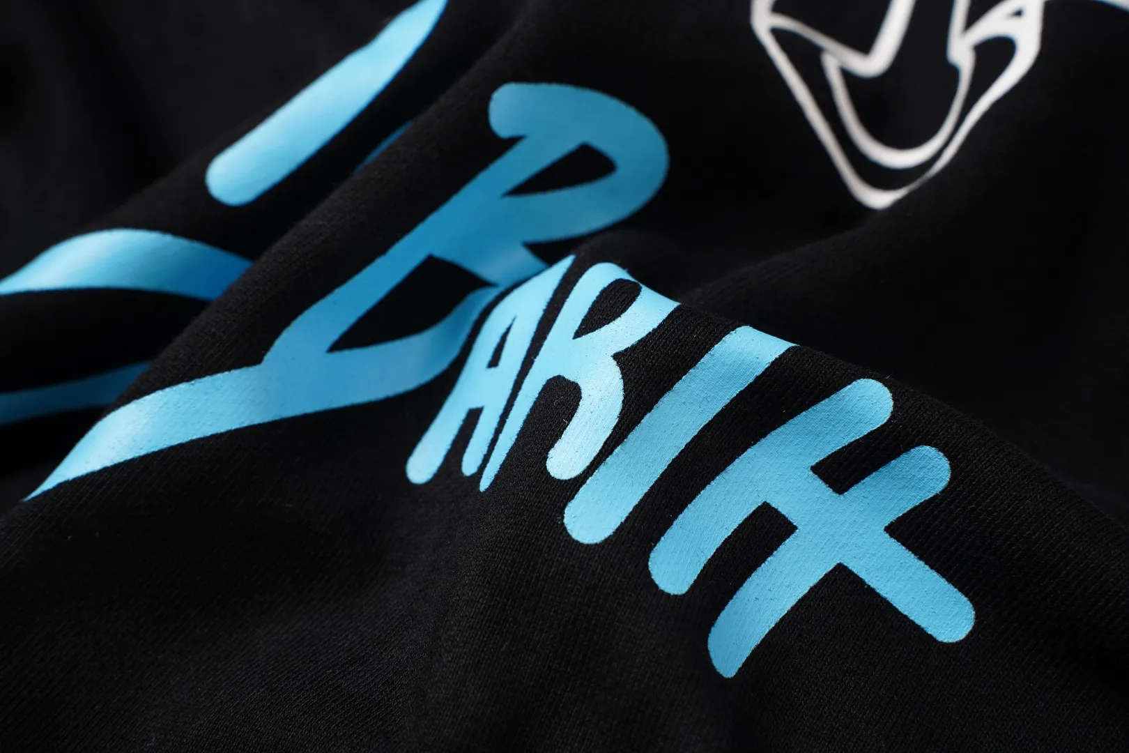 8616 8616 Nyc st Black St.Barth ， ， +Light Blue “St.Barth” ， （ ）. 。 。1：1 。 Black White S Xl
